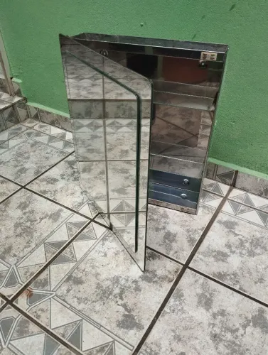 Armário inox para banheiro