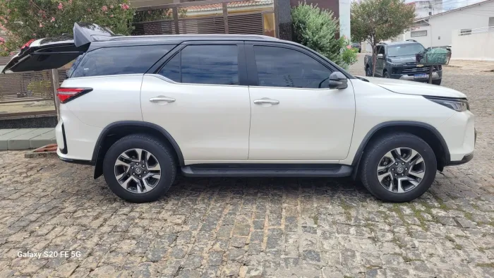 Toyota Hilux SW4 Diamond 2.8 TB 4X4 Die. Aut. 2022