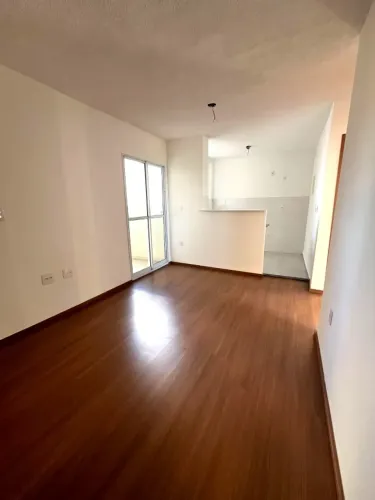 Apto 2 Quartos NOVO no Centenário ? Cond. c/ Piscina e Portaria