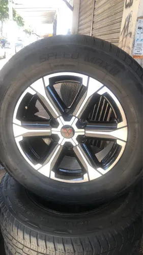 Roda l200 Pajero Dakar aro 18 com pneus zero