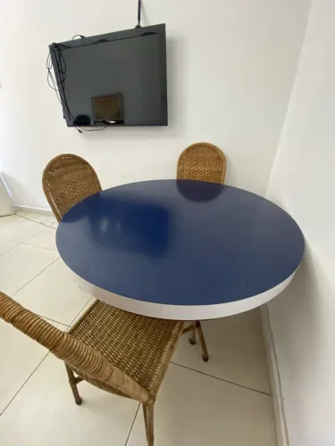 Somente Mesa de jantar redonda