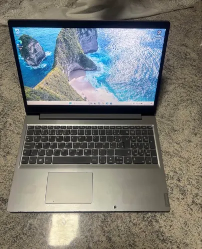 Notebook Lenovo i3