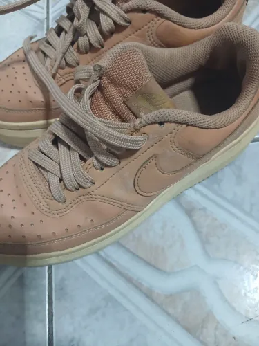 Tenis