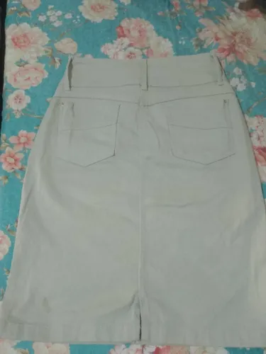 Saia tipo jeans n 38. Vos alto