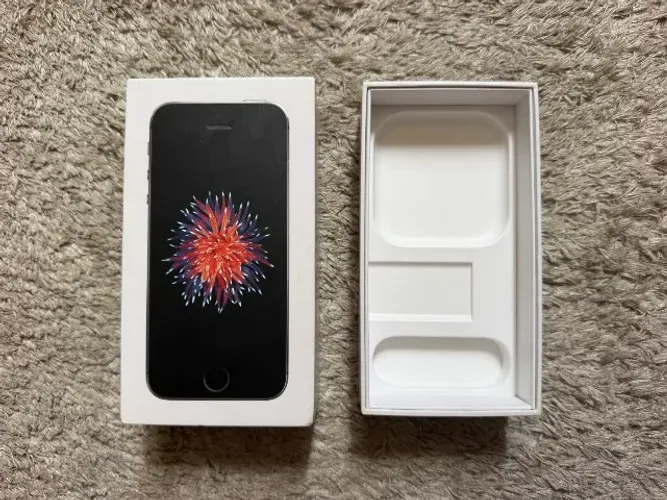 Caixa iPhone SE Original