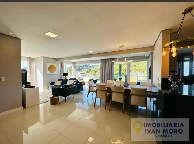 Cobertura à venda em Canajurê - Florianópolis