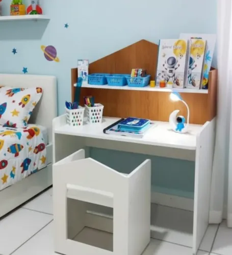 Mesa infantil em mdf