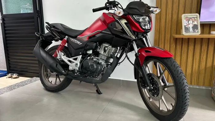 Titan 160 Special Edition 50 anos