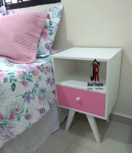 Criado mudo 