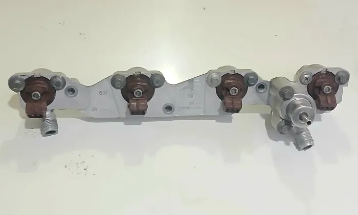 Bicos Injetores com a Flauta do Ford Escort 1.8 16v e Mondeo