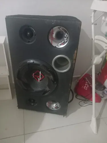 Caixa de som com modulo