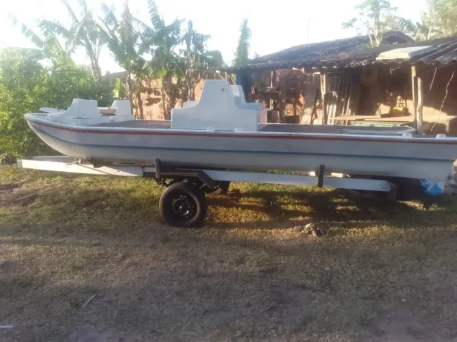 jangada de fibra de estilo catamarã (com casco duplo)