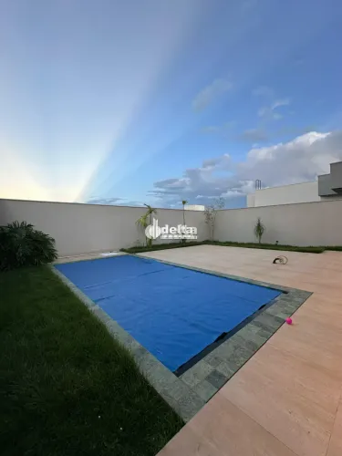 Casa no condomínio Splendido disponível para Venda em Uberlândia-MG