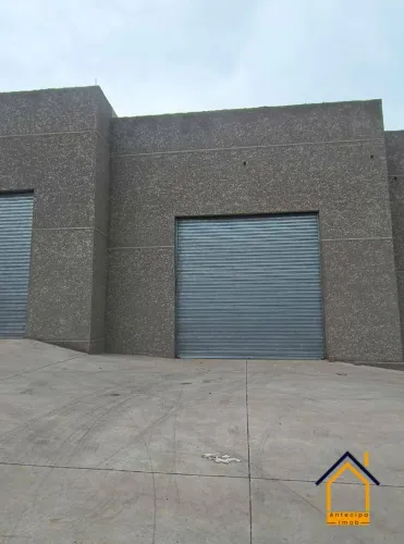 Excelente Barracão Comercial de 105m² no Alto do Santa Cruz Ótima Estrutura