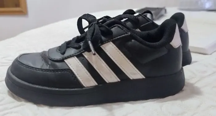 Tênis Adidas original infantil menino