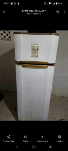 Geladeira a venda
