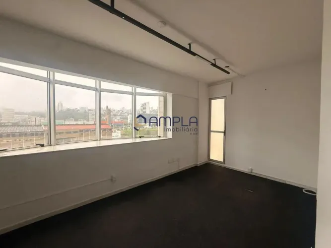 Sala Comercial de 58m², com vista privilegiada.