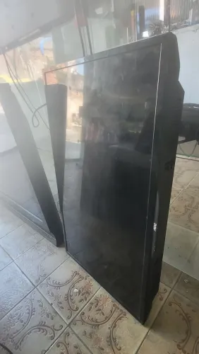 Tv 32 polegadas ( retirada de peças)