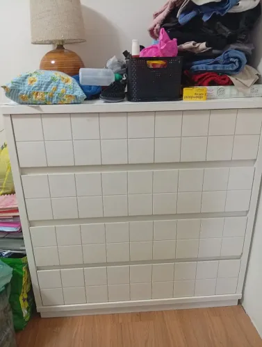 Cômoda de Madeira e MDF