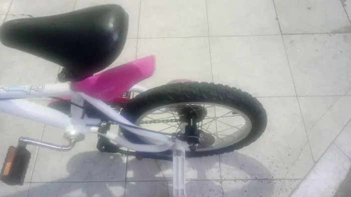 Bicicleta pouco usado ,com freio a disco.