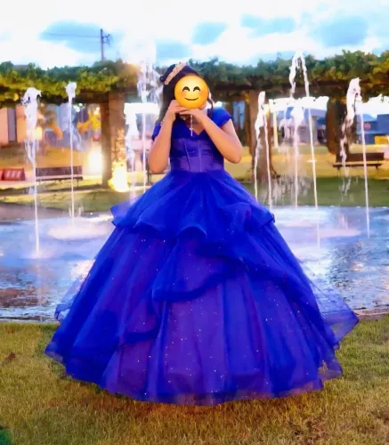 Vestido Debutante 15 anos (conjunto c/ 2 vestidos)