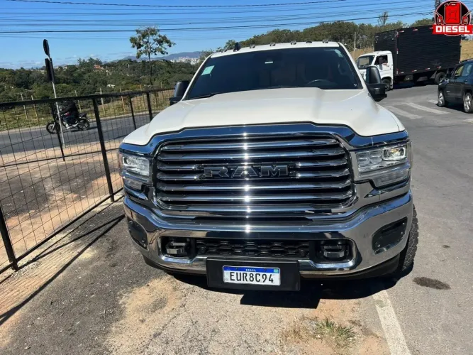 Ram 3500 Limited Longhorn 6.7 TB CD Diesel 2023
