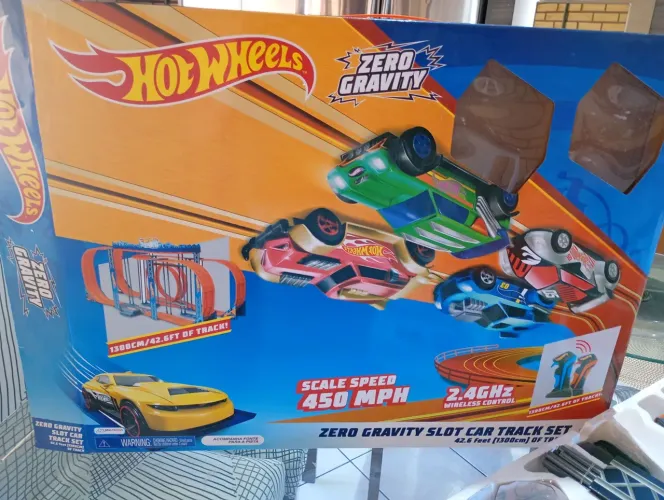 <br>Pista Hot Wheels Track Set Zero Gravity