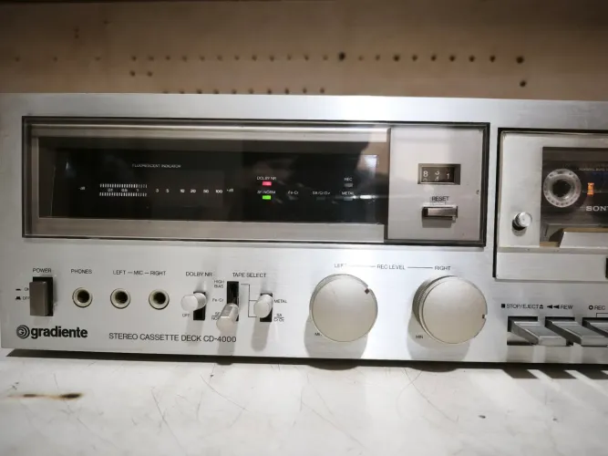 Tape Deck Gradiente CD4000