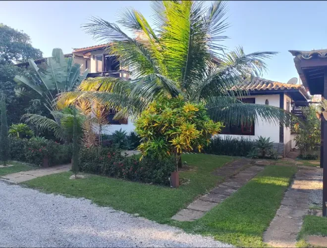 Excelente Casa em Condominiio Arborizado Proximo a Praia de Manguinhos