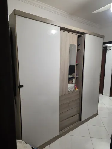 Doacao - Guarda Roupa Leia Anuncio