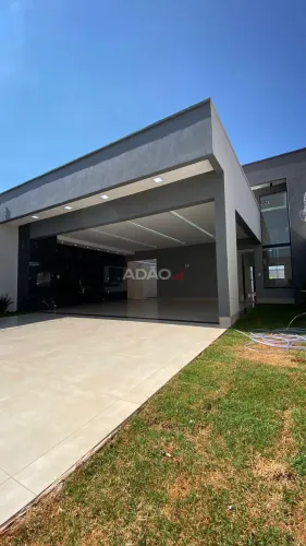 JARDIM IMPERIAL, TRINDADE-GOIÁS Casa de Rua com 3 Quarto(s) e 2 banheiro(s) à Venda, 120.0