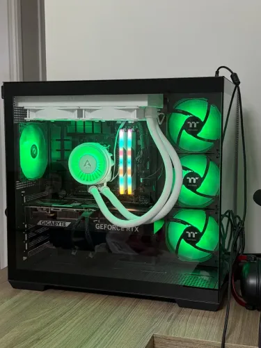 PC Gamer Ryzen 7 7700x + RTX 5070 + 32GB RAM