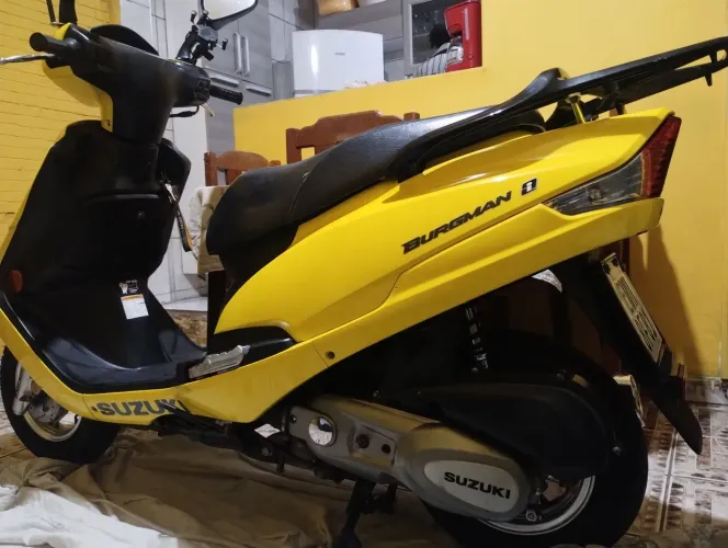 Burgman 125 i