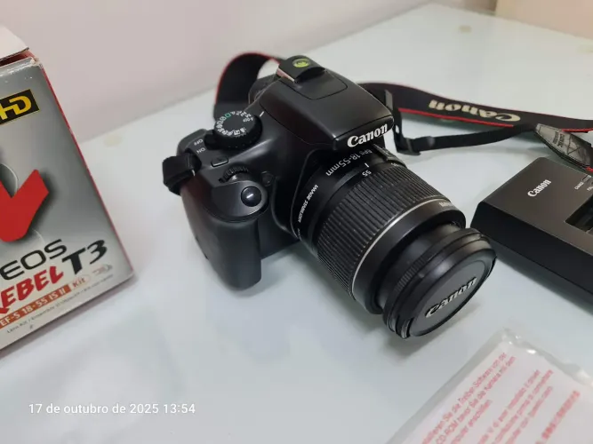 Canon EOS Rebel T3 + lente 18-55mm - excelente estado!