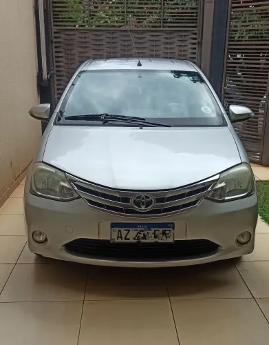 Toyota Etios Platinum Sed. 1.5 Flex 16V 4P Mec. 2015
