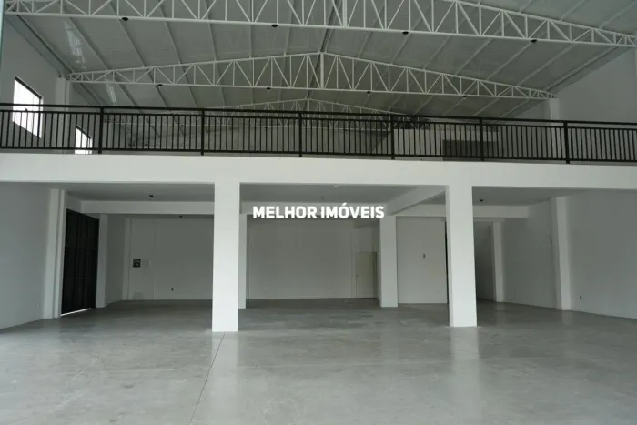 Galpão novo á venda localizado em Camboriú