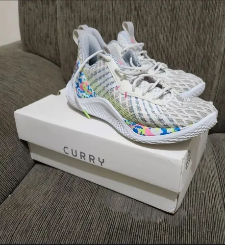 Under Armour Curry 10