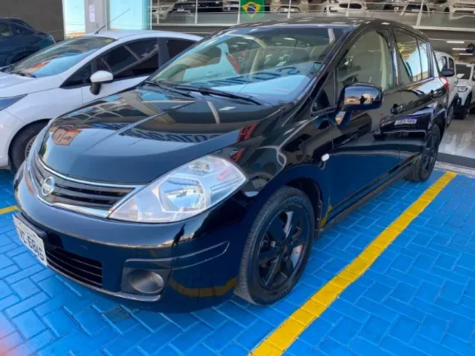 Nissan Tiida SL 1.8/1.8 Flex 16V Aut. 2011
