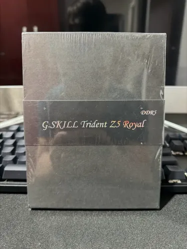 G.skill trident z royal 6400mhz cl32 - lacrada