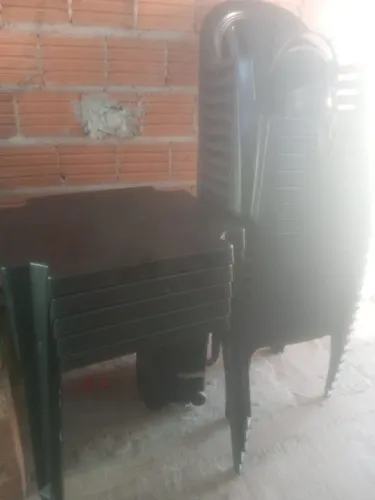 Cadeira e mesa