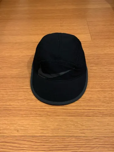 bone nike tailwind fast running