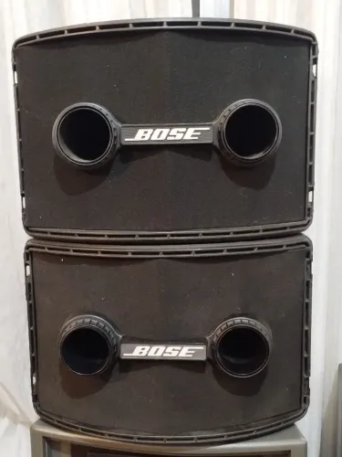 Par de Caixas Bosé modeló 802