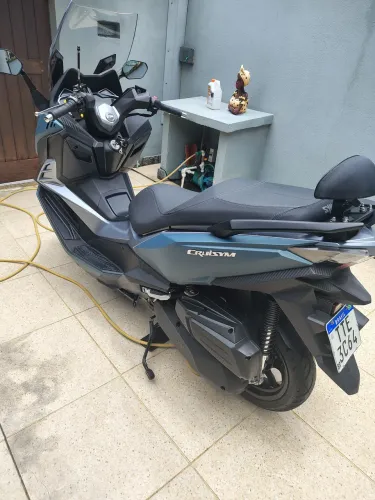 Cruisym 300