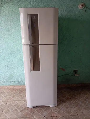 Geladeira Electrolux Frost Free 382L