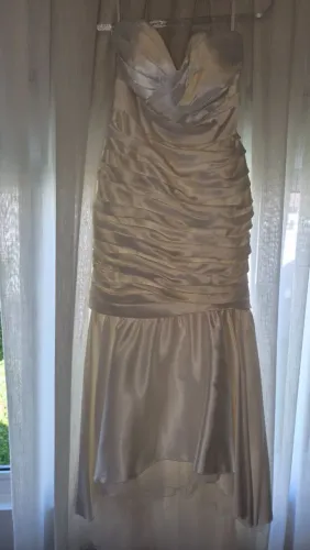 Combo completo de noiva P/M com 2 vestidos, véu e sapato 37