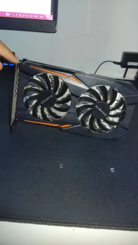 ? Vendo GTX 1050 Ti ? Com Defeito (Leia a Descrição)
