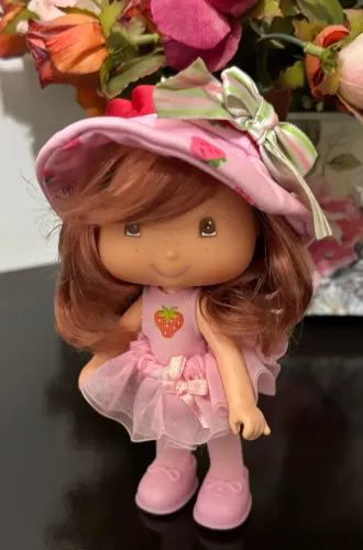 Boneca moranguinho bailarina