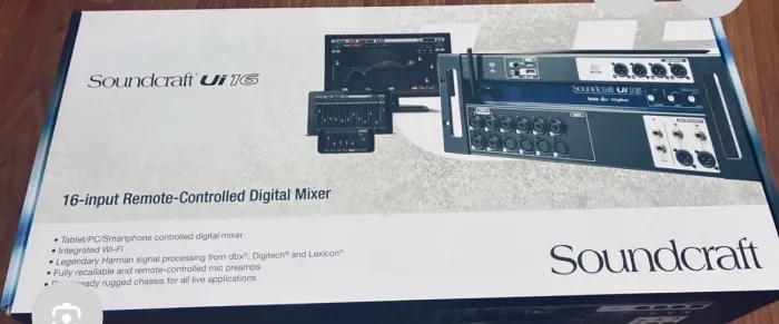 Ui16 soundcraft lacrada zera + bag