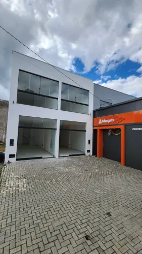 Ponto Comercial para Locação ou Venda na Av. Artemia Pires - SIM - Feira de Santana