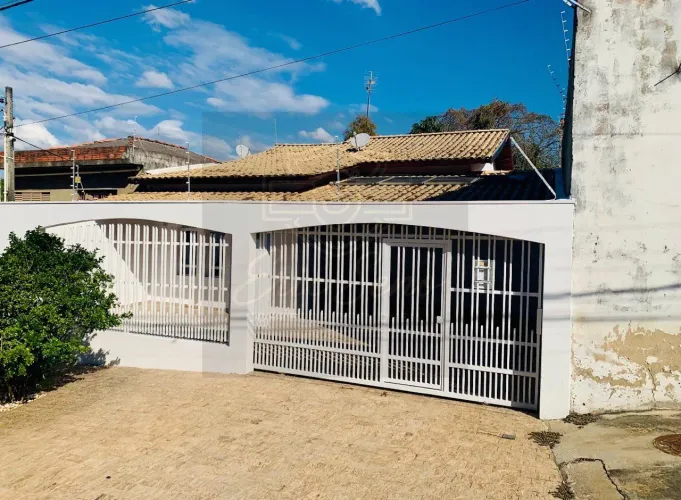 Casa para Venda em Sorocaba, Além Ponte, 3 dormitórios, 1 suíte, 3 banheiros, 4 vagas